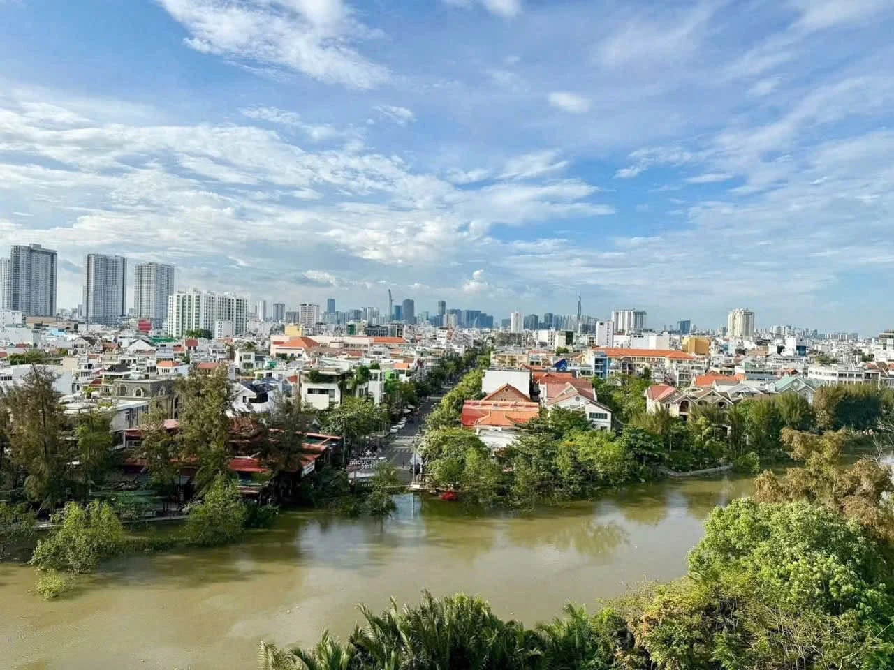 Bán căn hộ Sky Garden Phú Mỹ Hưng 68m2, 2PN, giá 4.3 tỷ - Ảnh 1