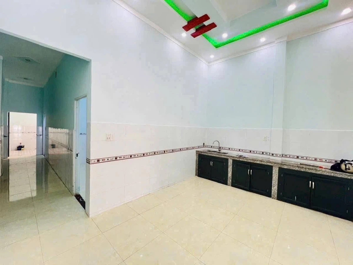 Bán nhà Bình Chánh 120m² 2PN 1.99 tỷ - Ảnh thu nhỏ 4