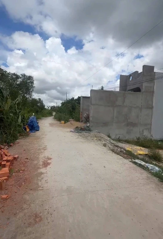 Bán 320 m² đất thổ cư xin phép xây dựng được ngay Ô Môn Cần Thơ 920 triệu
