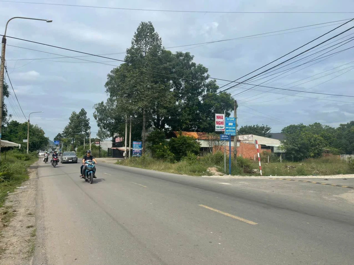 Bán đất mặt tiền Châu Pha Tóc Tiên 11x37m 5 tỷ 2 - Ảnh thu nhỏ 5