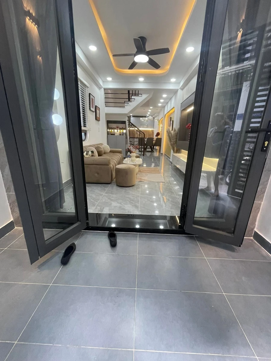 Bán nhà 4 tầng 43m² 5 phòng Gò Vấp 6 tỷ - Ảnh 1