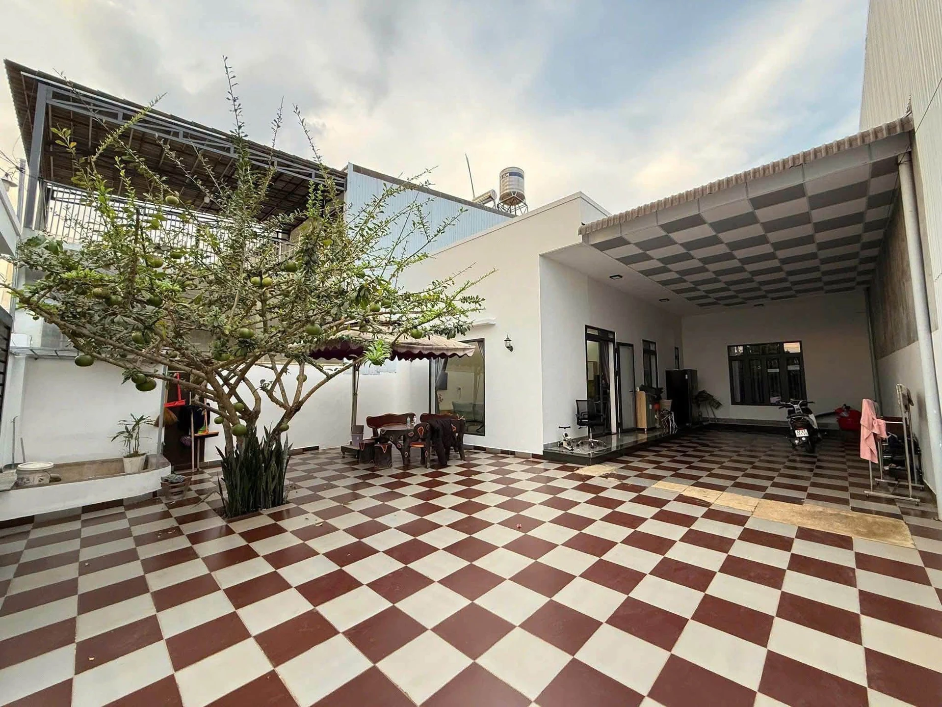 Bán nhà 250m² hẻm Y Moan, Quận 12, 5,5 tỷ - Ảnh 1