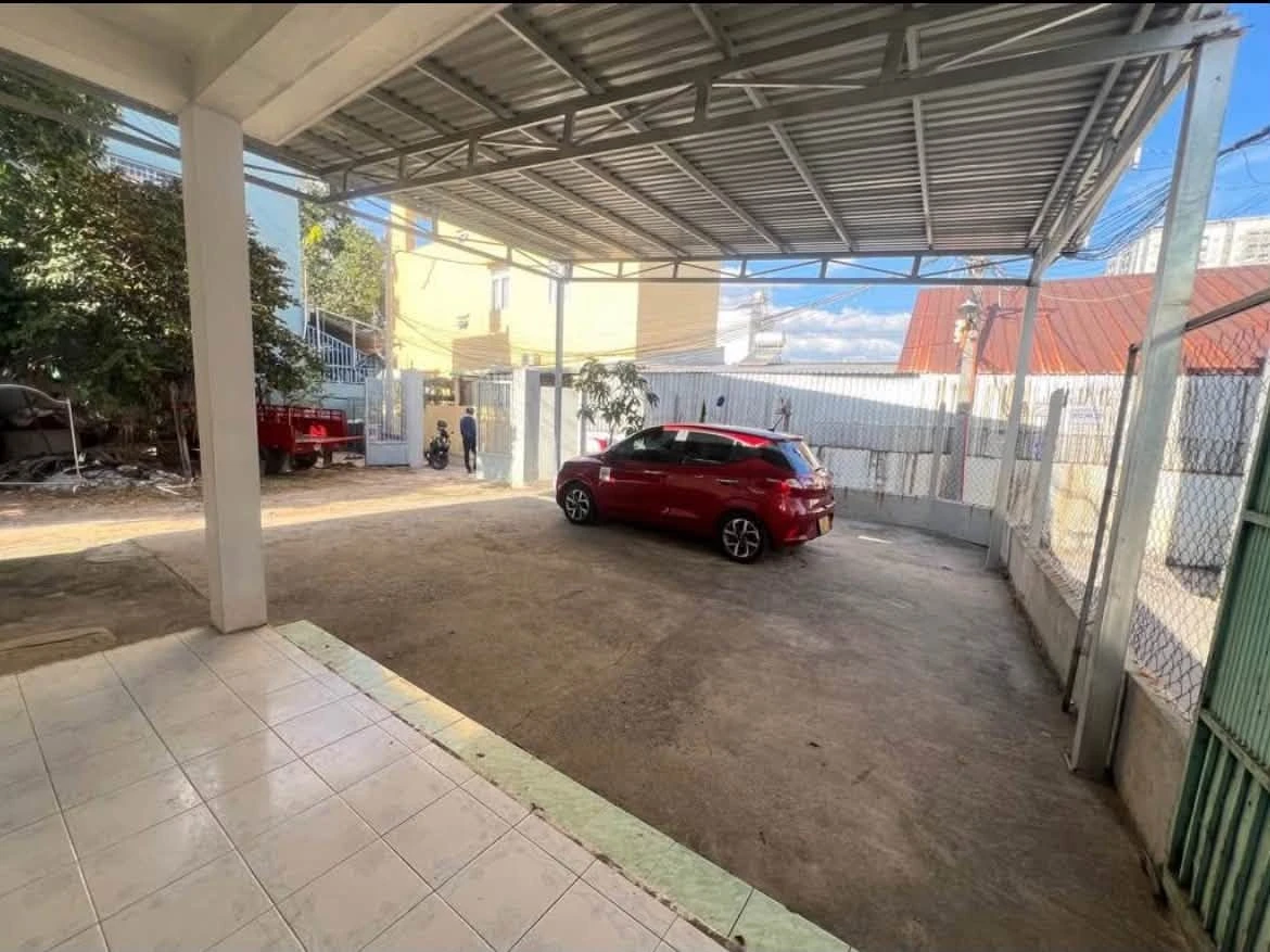 Nhà bán 3 mặt tiền 150m² gần Lavita Garden, Thủ Đức - Ảnh thu nhỏ 2