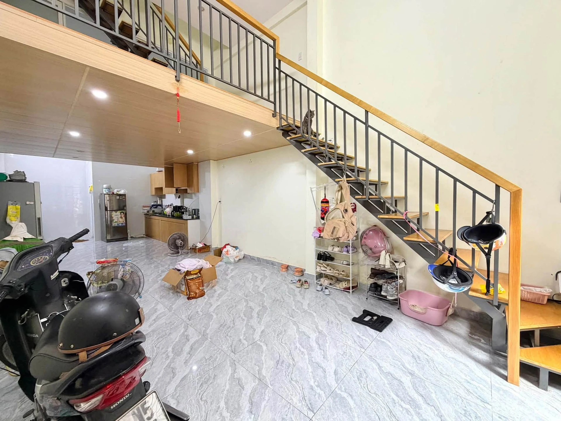 Bán nhà phố 3 tầng 61m2 mặt tiền Trường Sa Phú Nhuận 6 tỷ - Ảnh 1