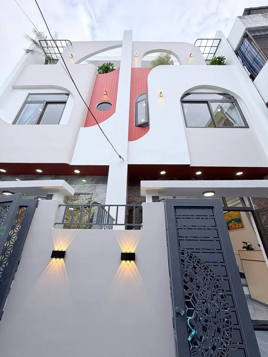 Bán nhà 3 tầng 180m² Thái Thị Bôi 5 tỷ 600 - Ảnh thu nhỏ 2