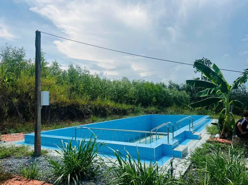 Bán nhà vườn 200m² với hồ bơi gần Thác Vực Hòm, Đắk Lắk