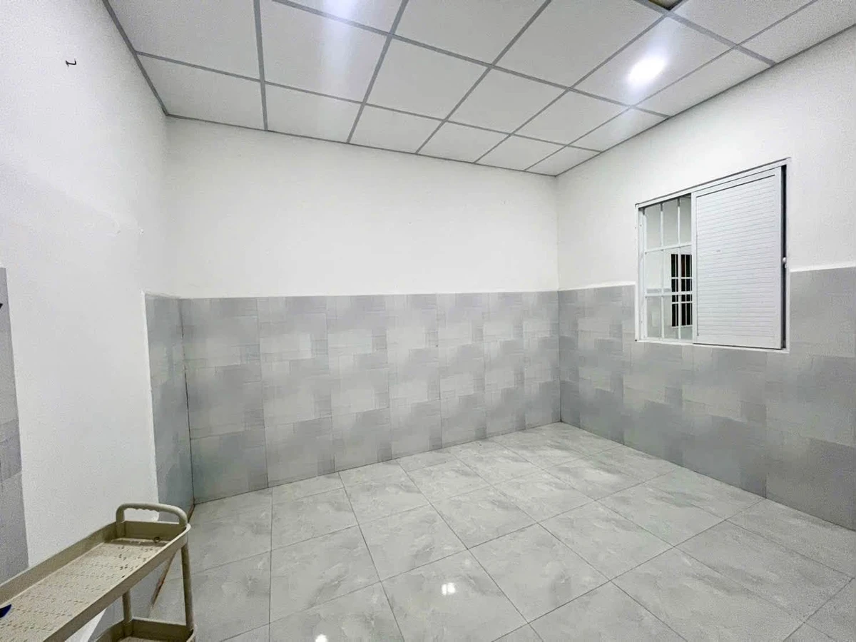 Bán nhà mặt tiền kinh doanh đường Lê Duẩn, 139m2, 6,3 tỷ, Phan Thiết - Ảnh thu nhỏ 4