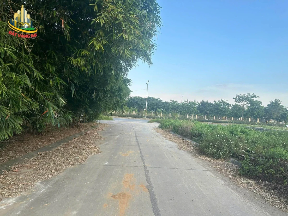 Bán đất 100m2 mặt tiền 5 hướng, khu Thiện Tân Ninh Sơn, giá hơn 2 tỷ - Ảnh 1