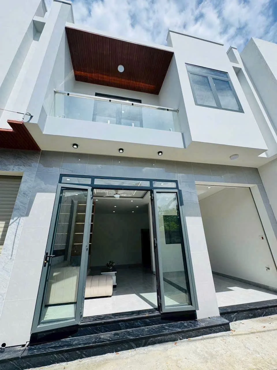 Bán nhà lầu 3PN 71m² sổ riêng 2,79 tỷ Trảng Dài - Ảnh 1