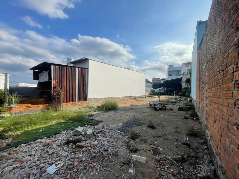 Bán lô đất 106,6m² Cam Ranh đường Lê Duẩn