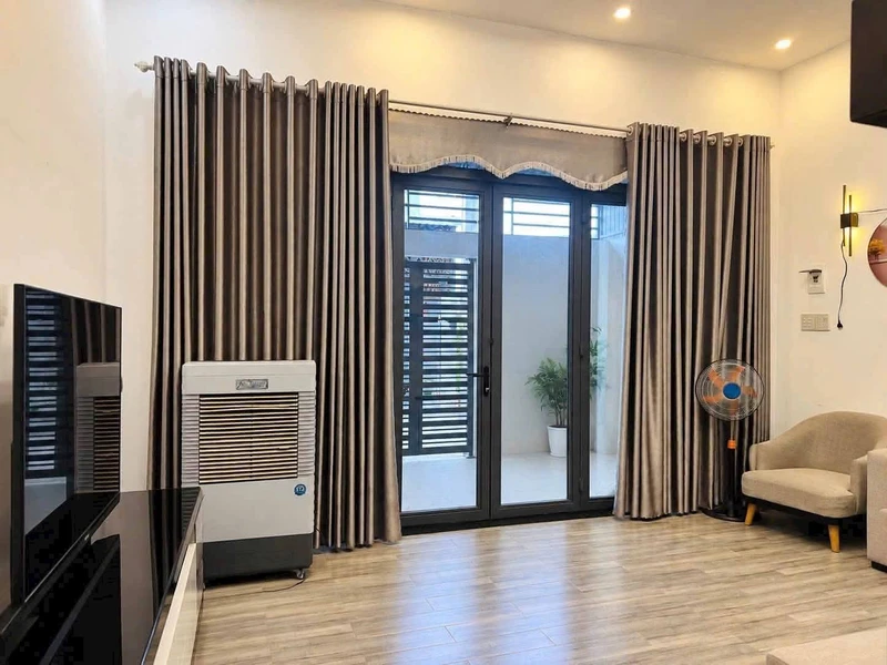 Nhà hẻm ô tô bán 1 tỷ 400 triệu Rạch Giá, 90m2