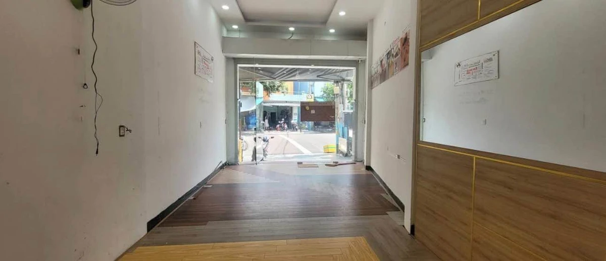 Cho thuê nhà mặt tiền Lê Hồng Phong 70m² 3 phòng ngủ - Ảnh 1