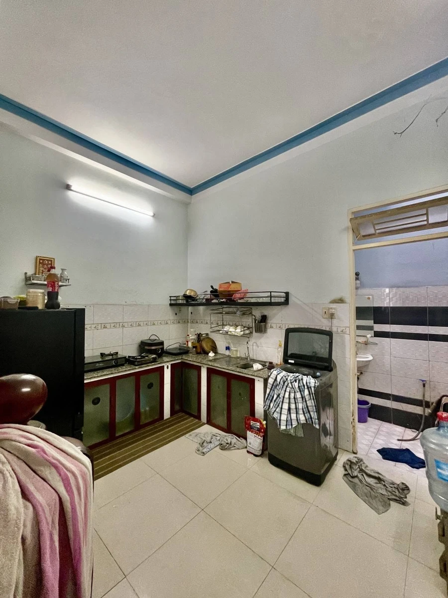 Bán nhà phố Bình Tân 50m2 gần chợ, 5 tỷ, đang cho thuê - Ảnh thu nhỏ 3