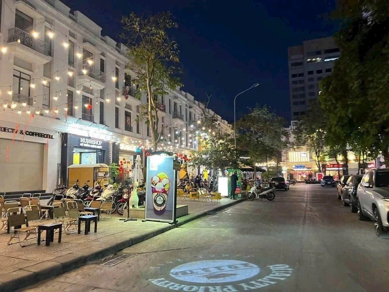 Bán shophouse VinCom mặt tiền Phạm Văn Thuận 119m2, 15,99 tỷ