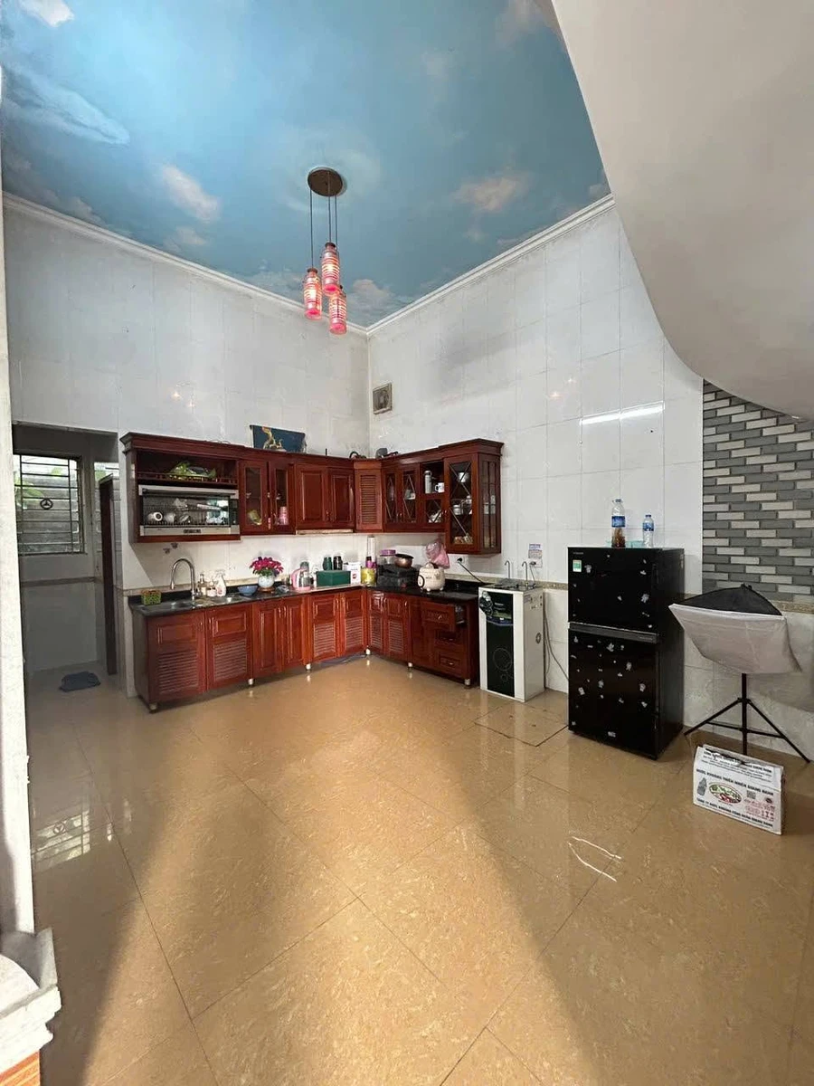 Bán nhà 2 tầng 180m2, 4 phòng ngủ gần nhà văn hóa khu Hai Giếng 2, Cẩm Thủy, Quảng Ninh - Ảnh thu nhỏ 4