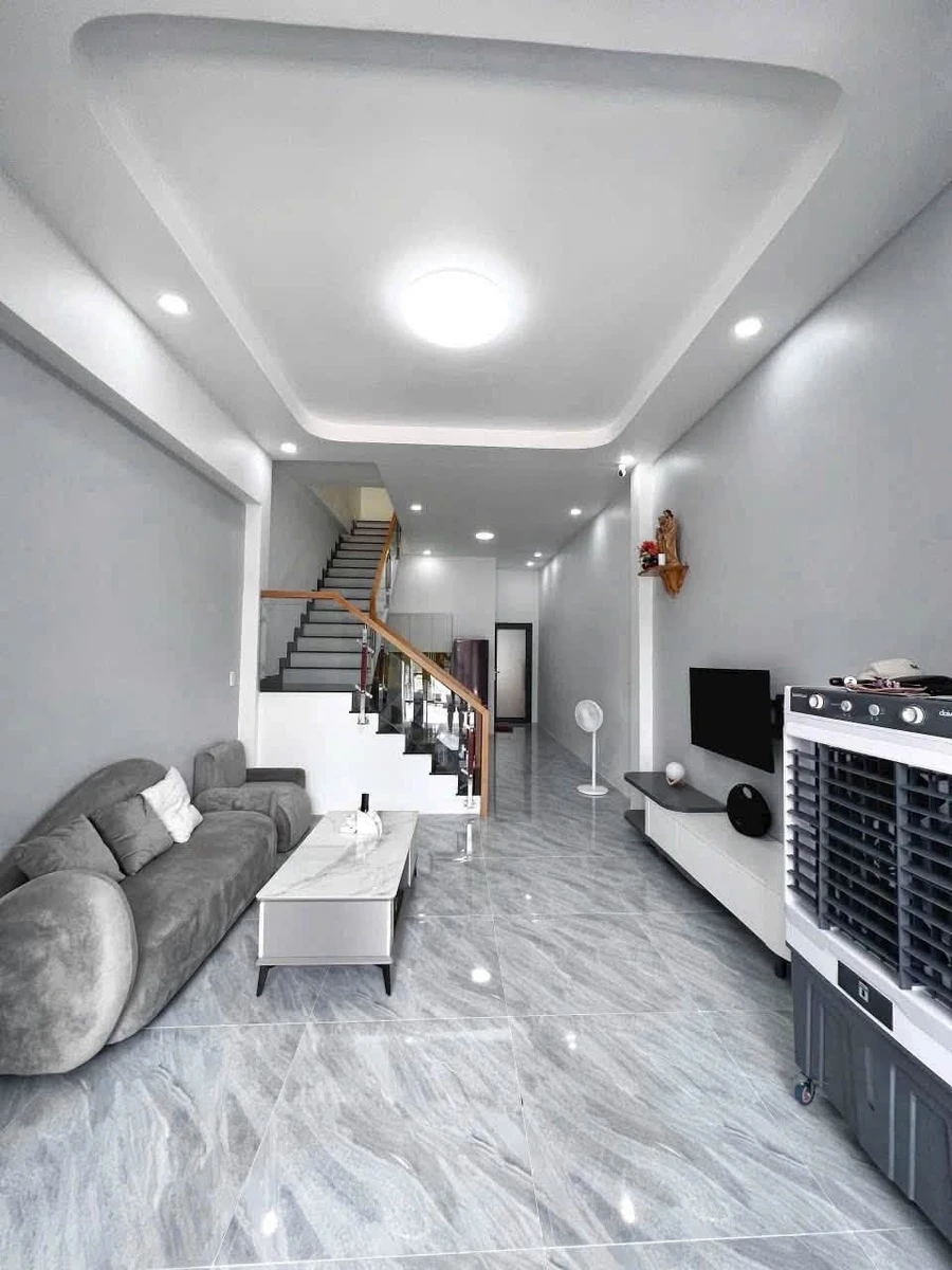 Bán nhà mặt tiền Bạch Mai, 72m², 3PN, Tân Hiệp 4.65 tỷ - Ảnh thu nhỏ 2