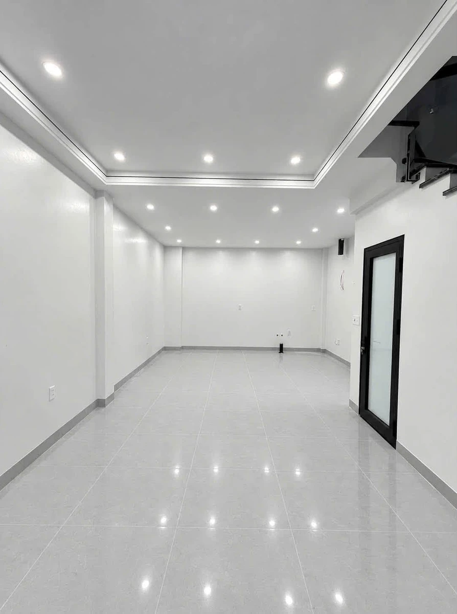 Bán nhà 3 tầng 54m² Cao Xanh, 3 phòng ngủ, 2,55 tỷ - Ảnh thu nhỏ 4