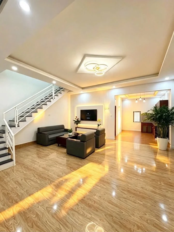 Nhà bán 2 tỷ 980 triệu, 5 phòng ngủ, 90m² Phường 7 Đà Lạt - Ảnh 1