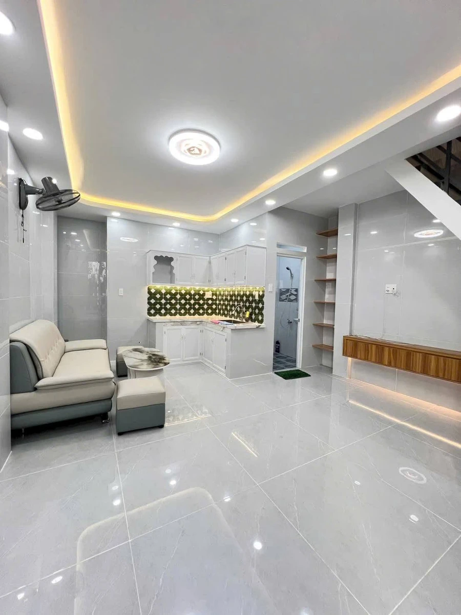 Bán nhà hẻm 1170 Ba Tháng Hai, Phường 12, Quận 11, 1 trệt 1 lầu, giá 2,98 tỷ - Ảnh thu nhỏ 2