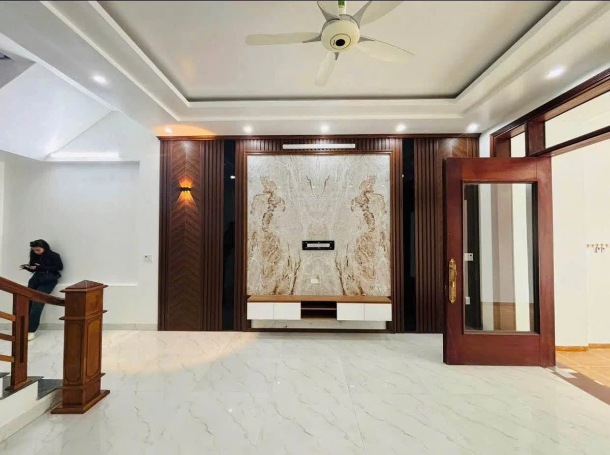 Bán nhà 4 tầng 100m² mặt tiền 5m Lý Nam Đế - Ảnh thu nhỏ 3