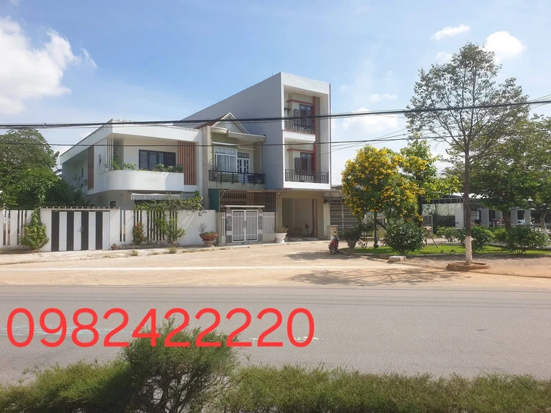 Bán nhà 3 tầng 315m² mặt tiền Trường Chinh, Quảng Ngãi