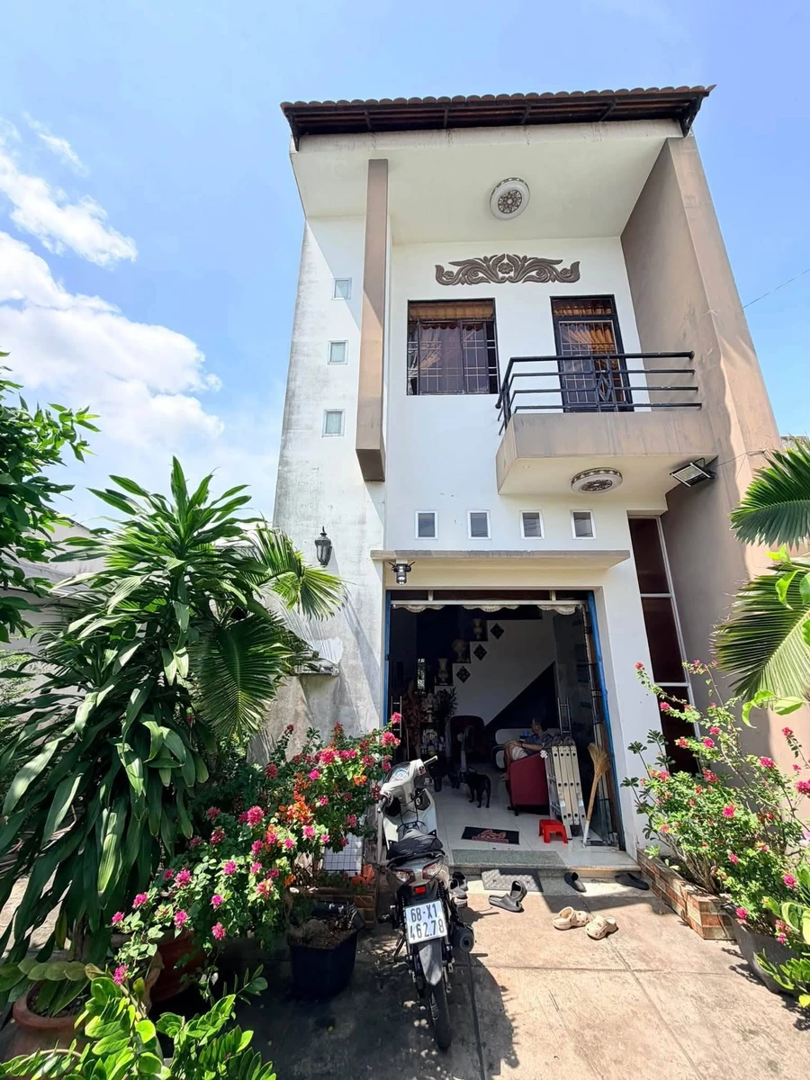 Bán nhà sân vườn 4PN 328m² An Bình Rạch Giá 2.4 tỷ - Ảnh thu nhỏ 2