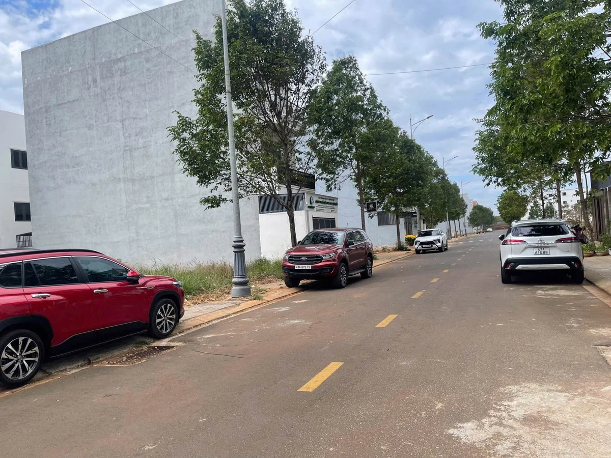 Bán đất nền Ân Phú 100m², hướng Đông 3.8 tỷ - Ảnh thu nhỏ 2