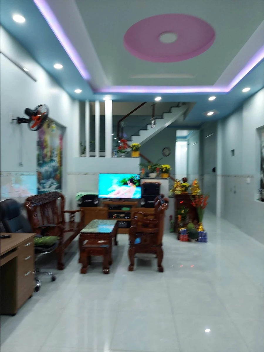 Bán nhà trệt 1 lầu 100m2 Bình Tân, 3 PN, nội thất đầy đủ - Ảnh thu nhỏ 2