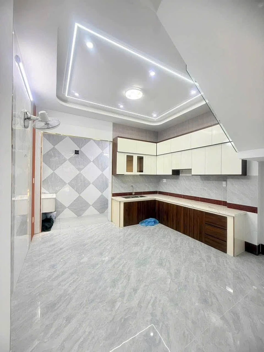Bán nhà mặt tiền Lã Xuân Oai Q9, 4PN, 51.5m2 - Ảnh thu nhỏ 3
