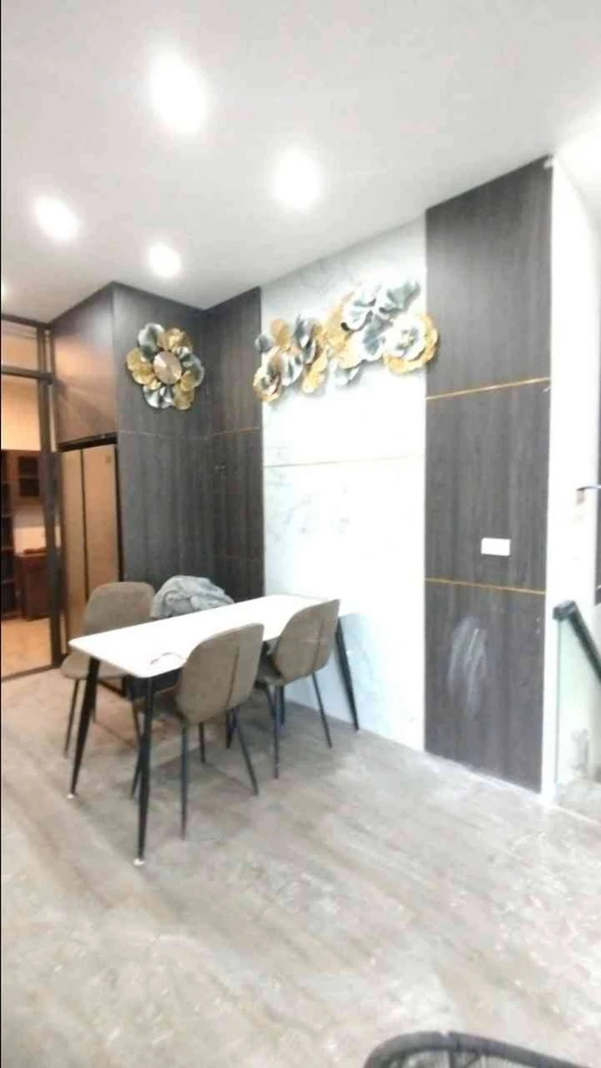 Bán nhà 1 tầng 59m² Cao Thắng Quận 1 - 2,4 tỷ - Ảnh thu nhỏ 2
