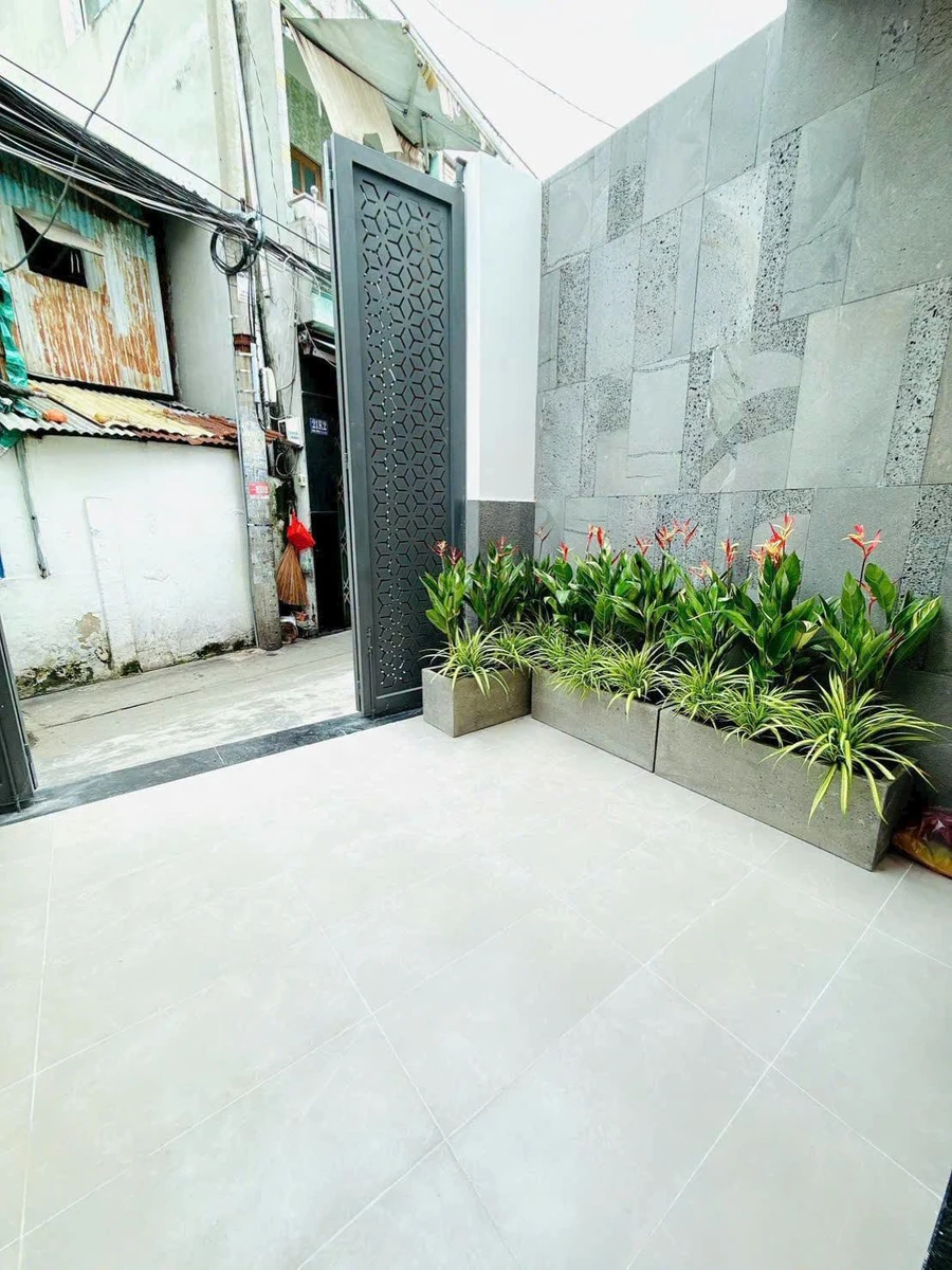 Bán nhà 2 mặt tiền 73.8m² 3PN Quận 8 giá 5.28 tỷ - Ảnh thu nhỏ 2