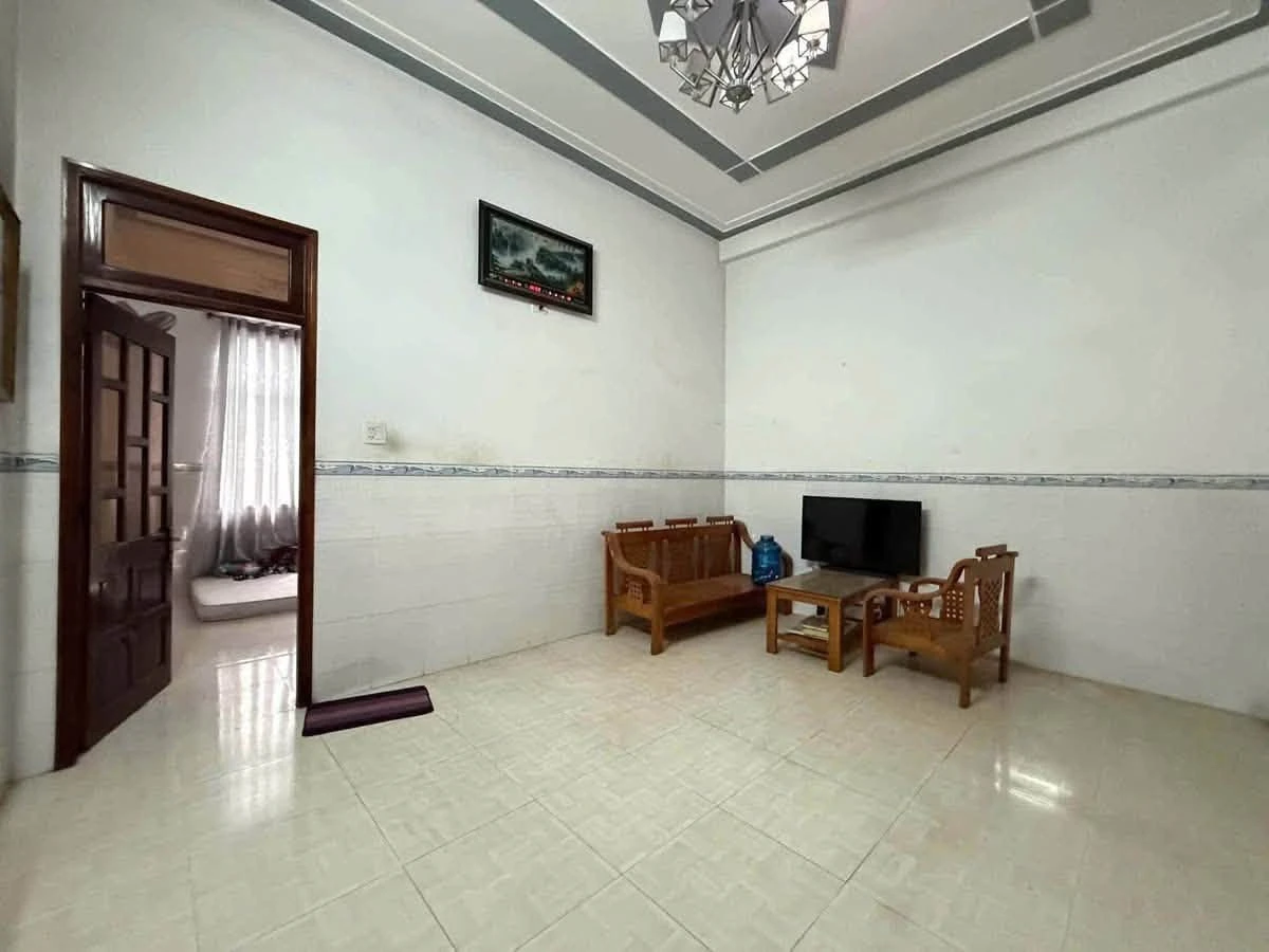 Cho thuê nhà 3 tầng 100m² mặt tiền Điện Biên Phủ, Quy Nhơn - Ảnh thu nhỏ 5