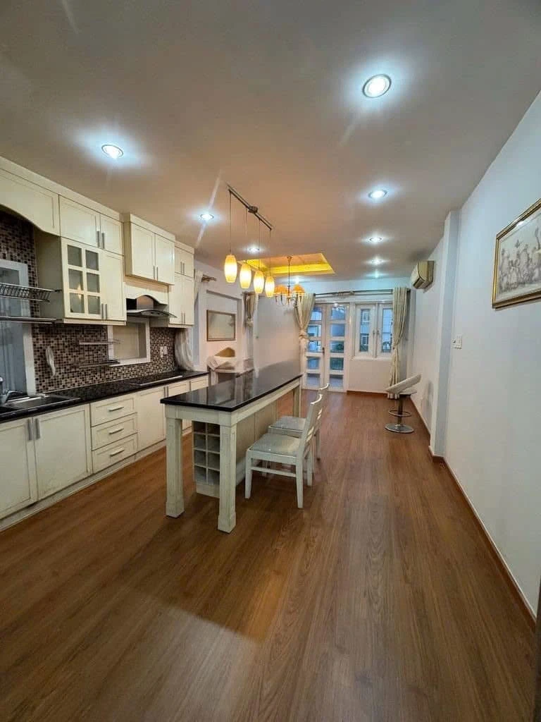 Cho thuê nhà nguyên căn 52m2, 3 PN, Lạc Long Quân, Quận 11 - Ảnh thu nhỏ 2