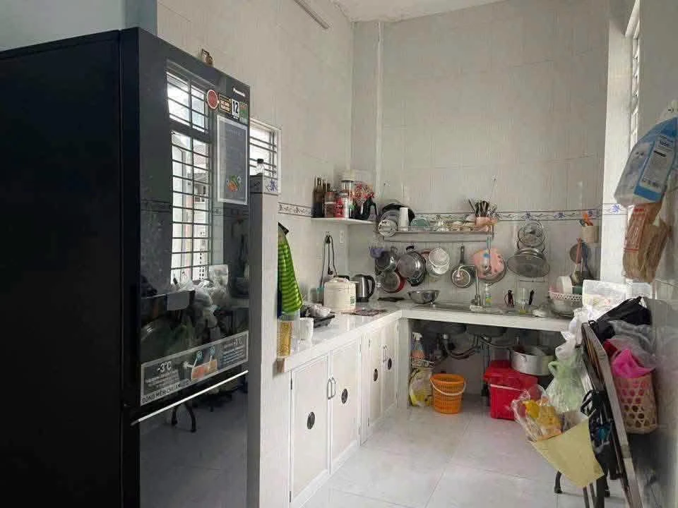 Bán nhà Bà Rịa 2 tỷ 400, 6x13,9m, 2 phòng ngủ, ô tô tới cửa - Ảnh thu nhỏ 2