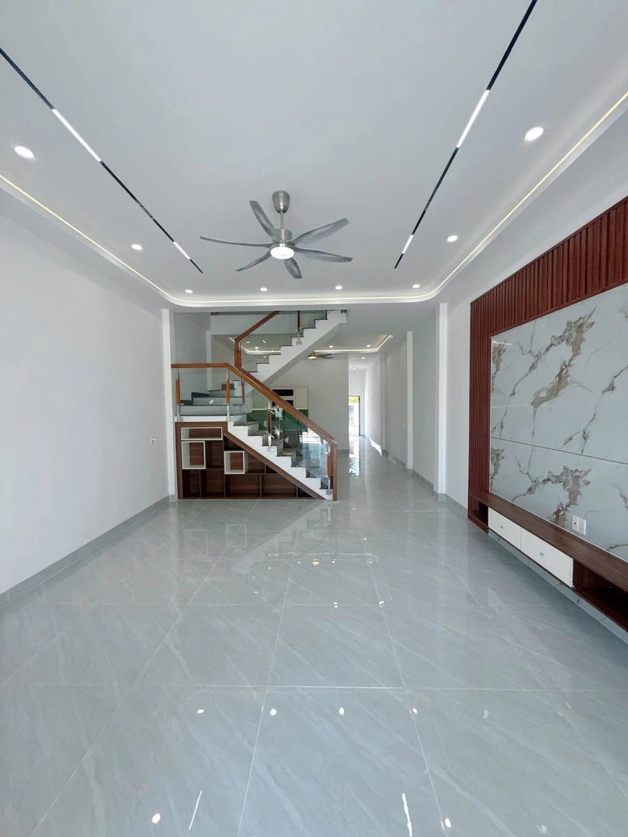 Bán nhà lầu 3 phòng 150m² Mỹ Phước 3 Bến Cát 2 tỷ 480 - Ảnh thu nhỏ 4