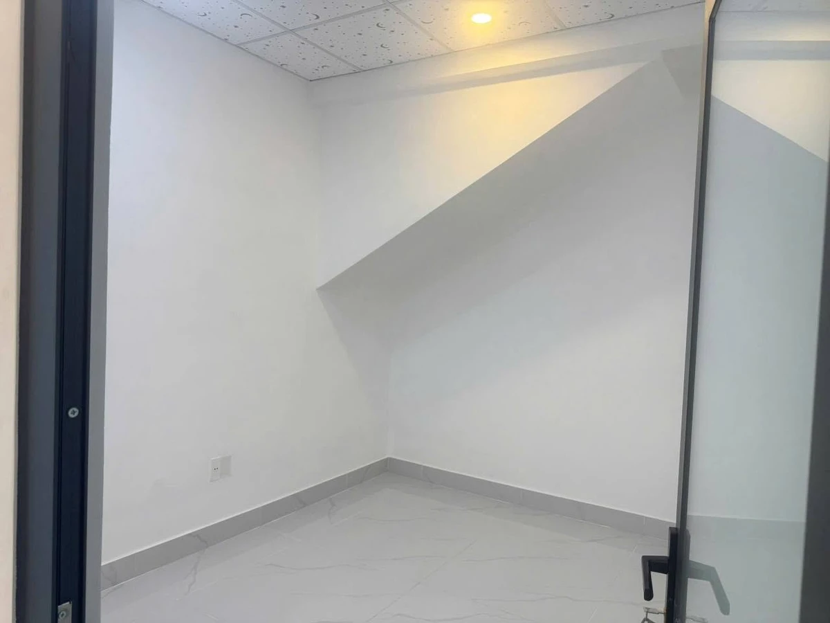 Bán nhà mê lửng 85m² Mai Hắc Đế, Quận 5 - Ảnh thu nhỏ 4