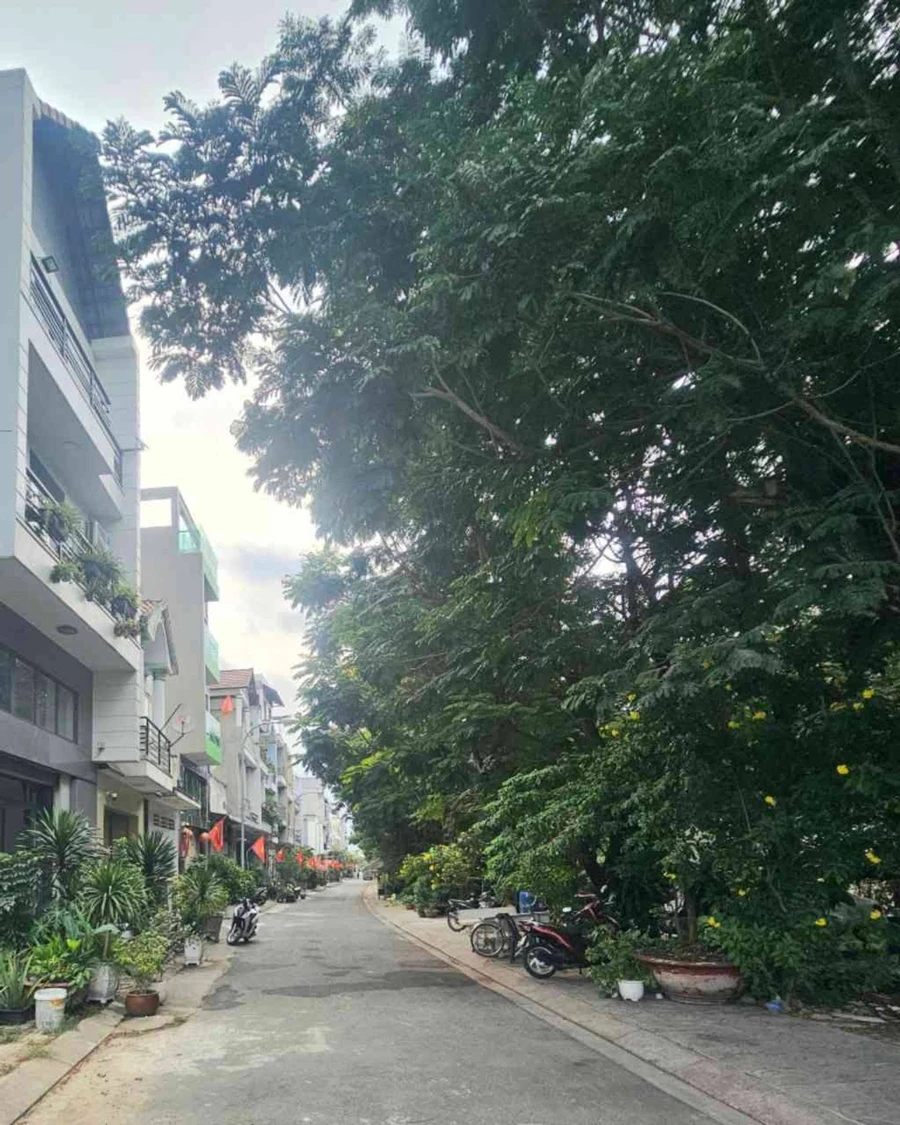 Bán nhà lô góc 4 tầng 119m2 KDC Êm Đềm, giá 7,8 tỷ - Ảnh thu nhỏ 5