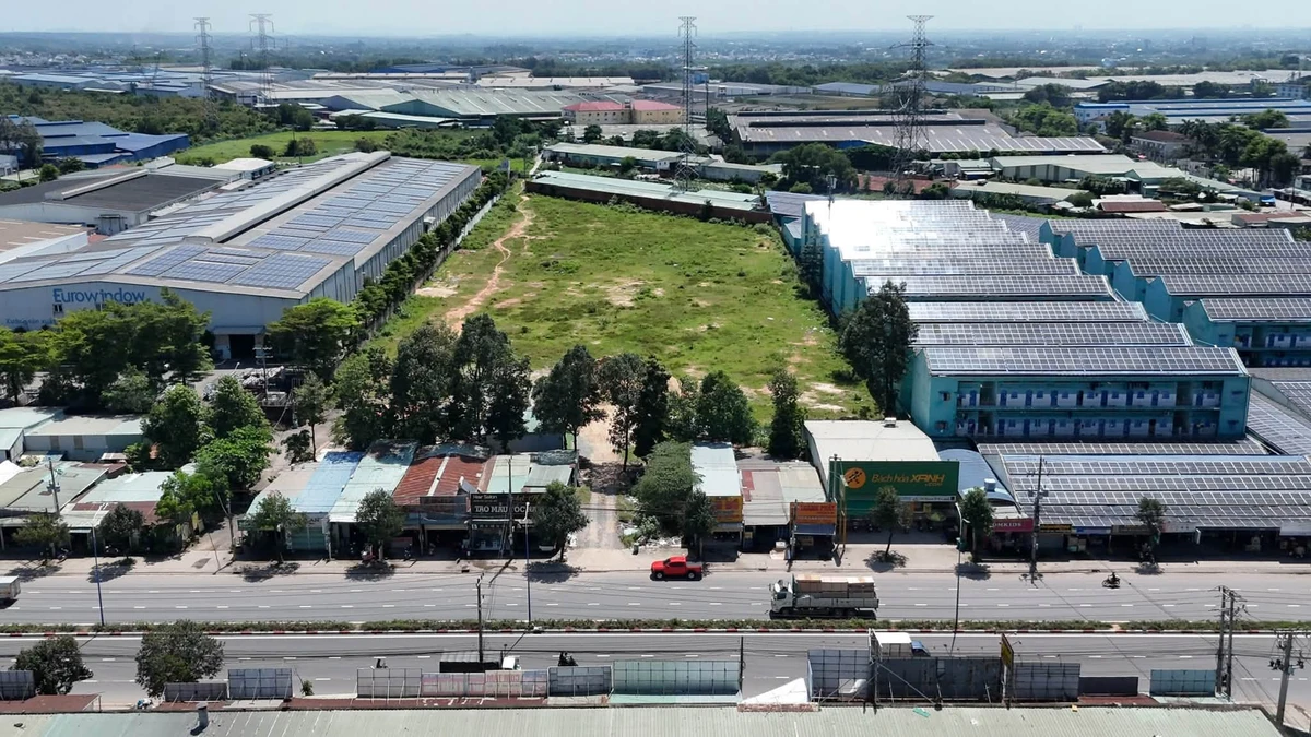 Bán đất mặt tiền DT747b, 780m², Tân Uyên, Hồ Chí Minh - Ảnh thu nhỏ 2