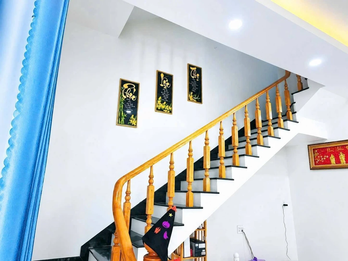 Bán nhà 3 tầng 205m2, 5PN, Khu Sao Mai - Ảnh thu nhỏ 4