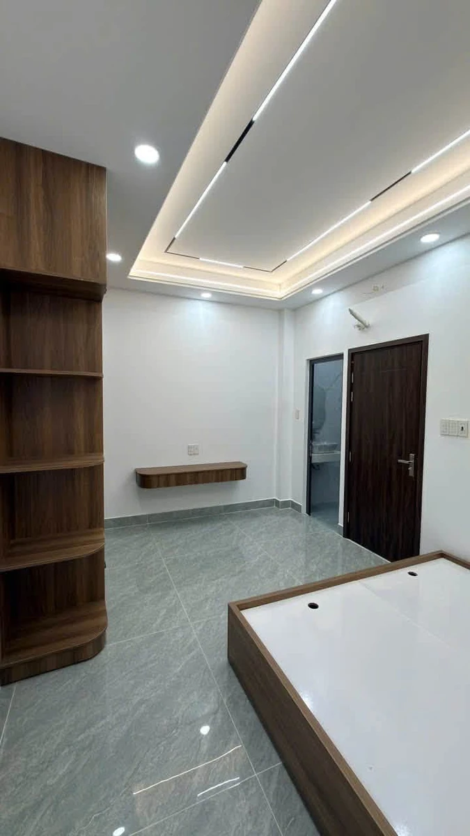 Bán nhà 4 tầng 5x10m, 5PN, hẻm xe tải cuối đường Lê Trọng Tấn, giá 5 tỷ - Ảnh thu nhỏ 4