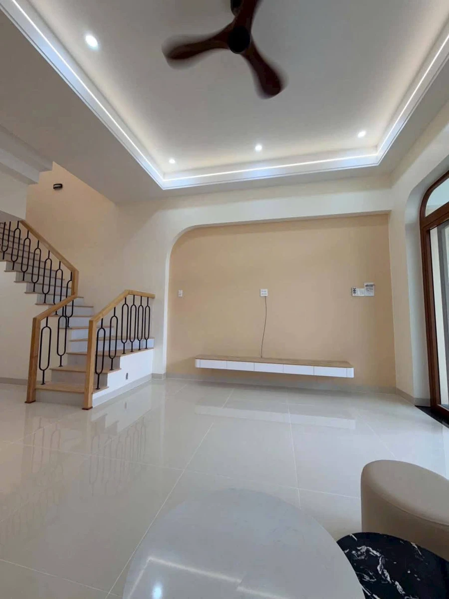 Bán nhà 1 trệt 1 lầu 5x20m, 3 phòng ngủ, KDT Hoàng Phát, phường Bạc Liêu, Cà Mau - Ảnh thu nhỏ 3