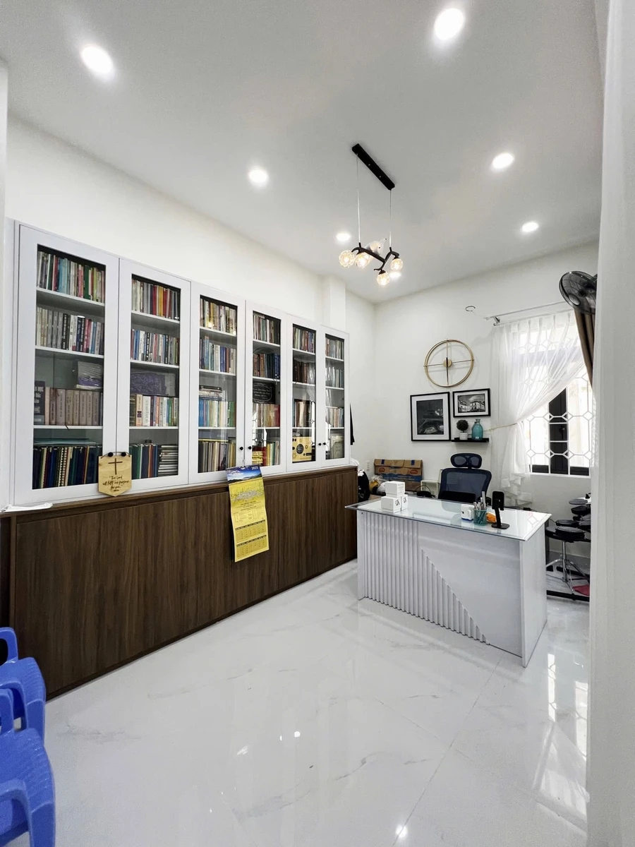 Bán nhà mặt tiền nội bộ Lạc Long Quân, Cư xá Phú Thọ Hòa, Quận 11, 65,6m², 4 tầng, 4PN - Ảnh thu nhỏ 2
