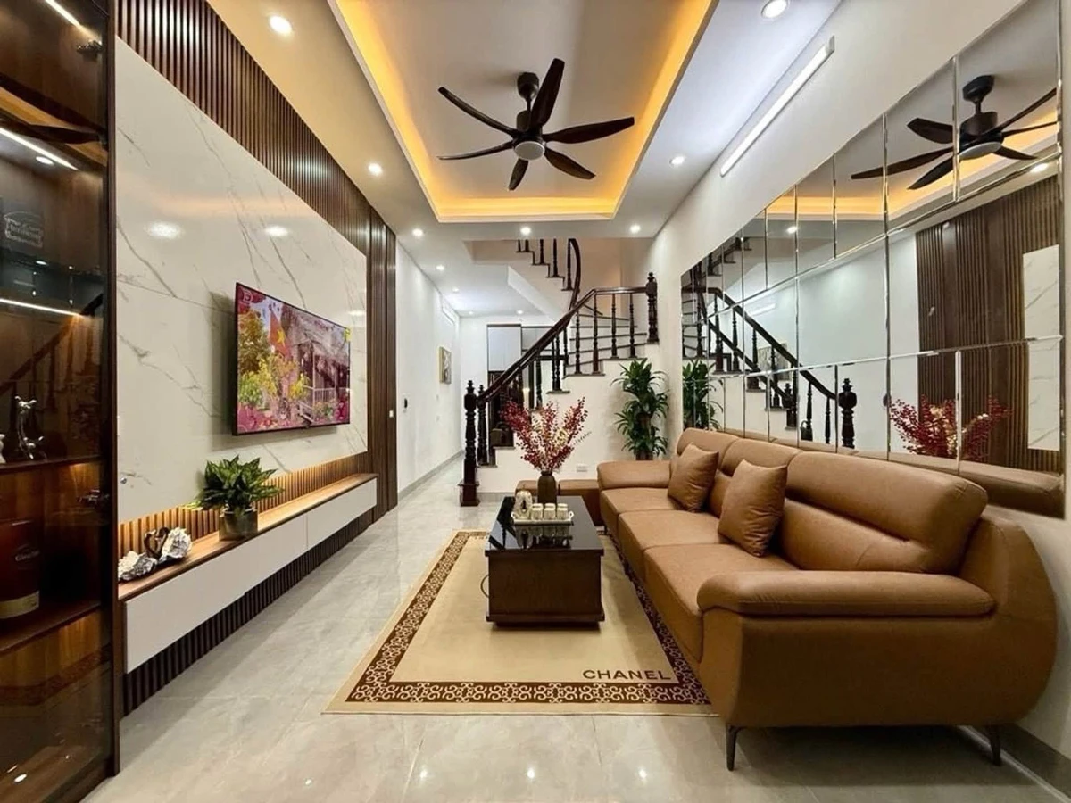 Bán nhà 4 tầng 33,6m² 4 phòng ngủ đường Tôn Thất Tùng, Đống Đa, Hà Nội giá 8,15 tỷ - Ảnh thu nhỏ 2