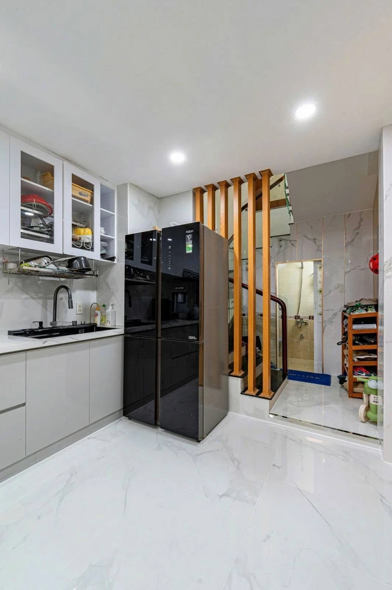 Bán nhà 5 tầng 38m² đường Bà Hạt, Quận 10, dùng điện năng lượng mặt trời - Ảnh thu nhỏ 4