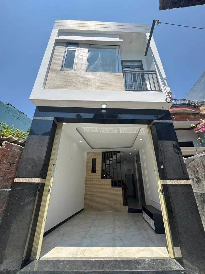 Bán nhà hẻm 3m Phạm Ngũ Lão Quy Nhơn 47m2 2 tỷ 8 - Ảnh 1