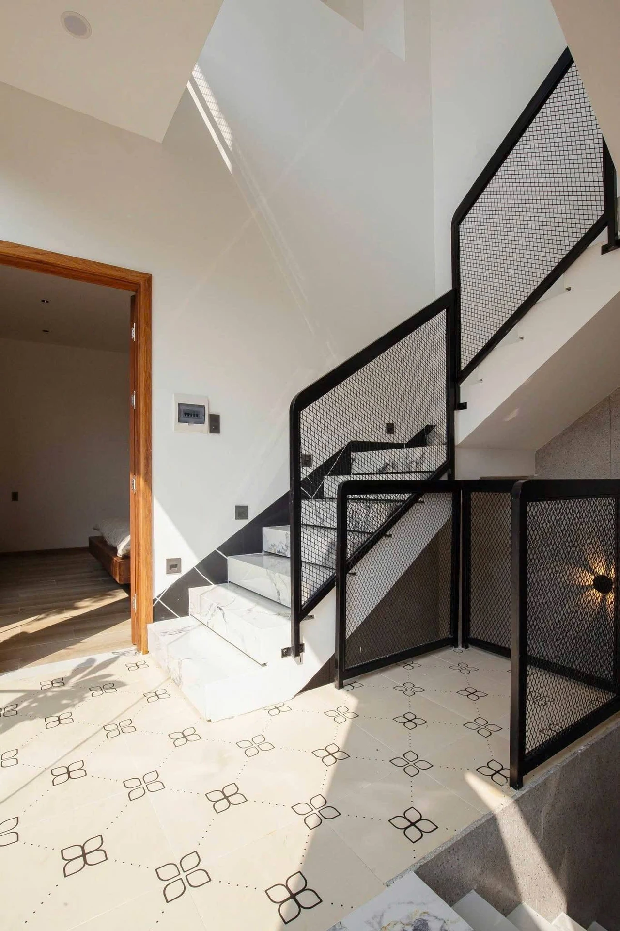 Bán villa 3 tầng 120m² KĐT Nam Việt Á, giá 13,5 tỷ - Ảnh 1