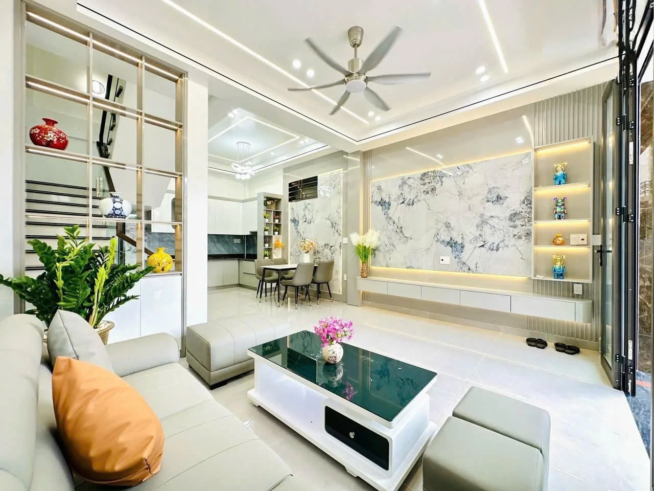 Bán nhà 4 tầng 43m² Phương Lưu Quận 10 - Ảnh 1