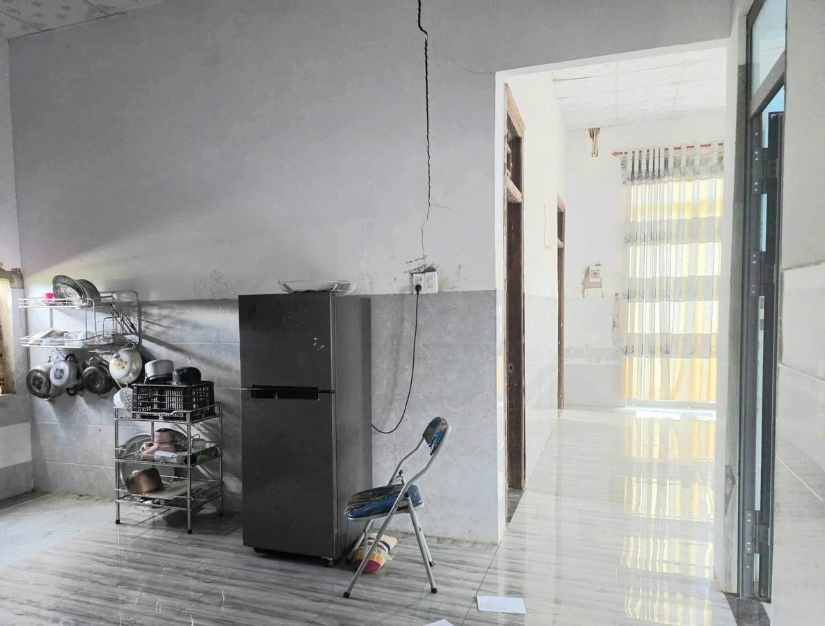 Bán nhà mặt tiền chợ 12 Đồng Tâm Quận 12, 168m2, 700 triệu - Ảnh thu nhỏ 3