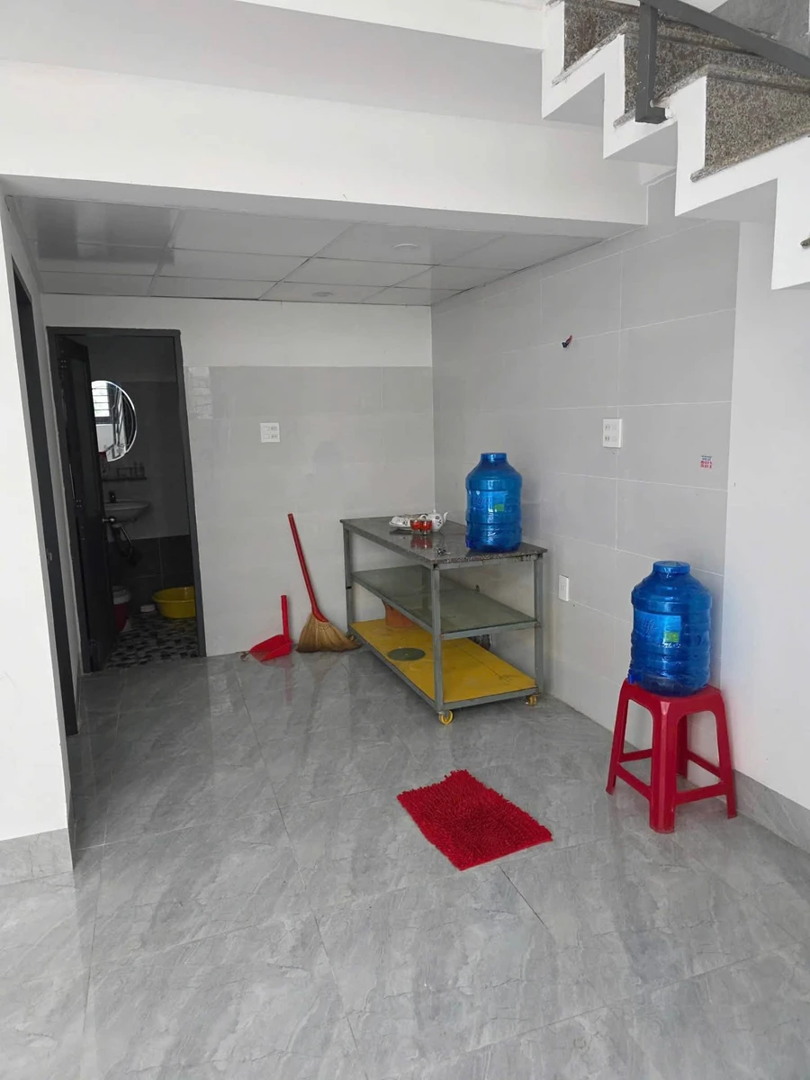 Bán nhà hẻm 1,5 tầng 42,5m² Lê Hồng Phong Quy Nhơn - Ảnh thu nhỏ 2