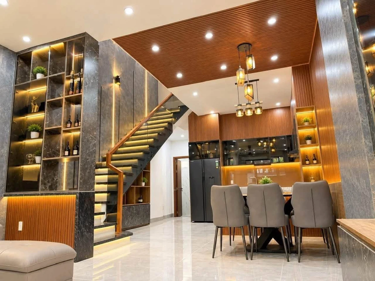 Bán nhà 3 tầng 500m2 Trần Kim Xuyến Hoà Xuân, 9 tỷ - Ảnh thu nhỏ 4